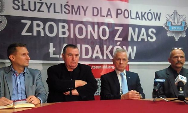Toruń. Konferencja prasowa nt. wchodzącej w życie tzw. ,,ustawy dezubekizacyjnej"
